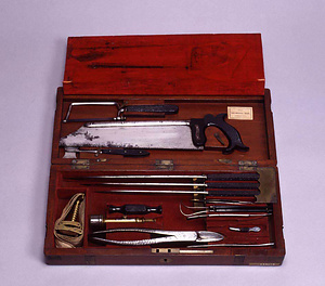 高松凌雲の医療器具