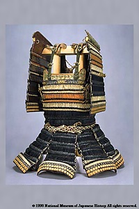 色々威腹巻大袖付（盛上黒漆小札）