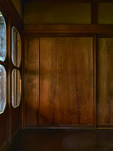 銅御殿 書院奥便所 鏡戸