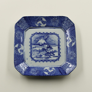 印判染付角皿　三保の松原文