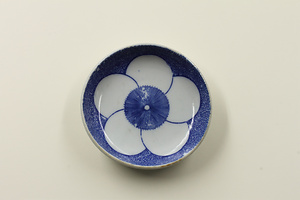 印判染付小皿　梅文