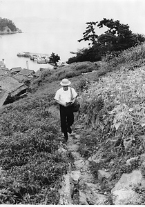 六ッ島灯台への配達(瀬戸内海)