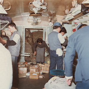 鉄道郵便車内作業