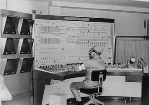 機械処理システム　中央制御盤(北部小包集中処理局)