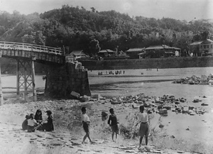 錦帯橋流出