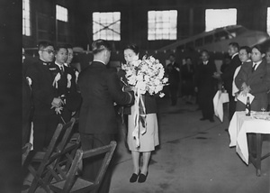 「そよかぜ号」の出発式