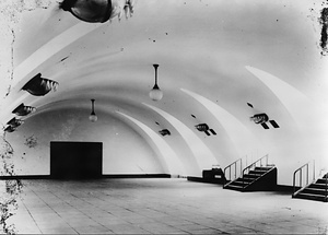 東京中央電信局屋上休憩室