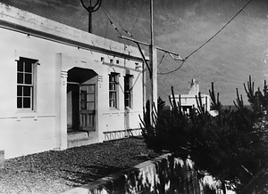 野島崎無線方位信号所と霧苗舎