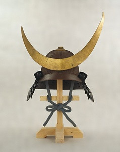 鉄錆地六十二間筋兜