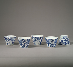 染付 蔓草文 猪口 (5客)