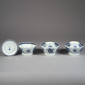 染付 花壽字文 蓋付椀