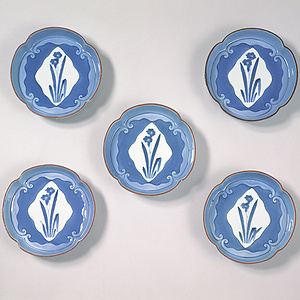 染付 水仙文 輪花皿