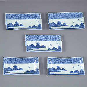 染付 松原唐草文 長皿