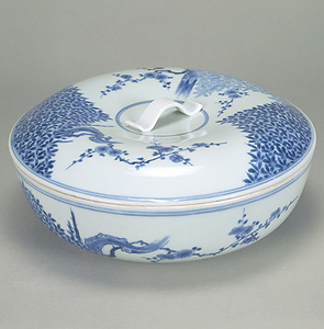 染付 梅樹文 蓋物