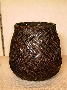 古竹達磨形花籃