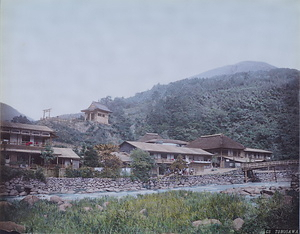 玉の緒橋と熊野神社（G5. TONOSAWA）
