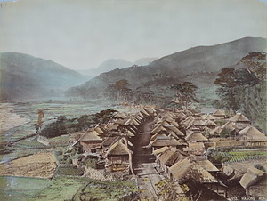 風祭の集落と箱根方面を望む（953.HAKONE ROAD）
