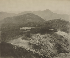 大涌谷の全景（『The Hakone District』）