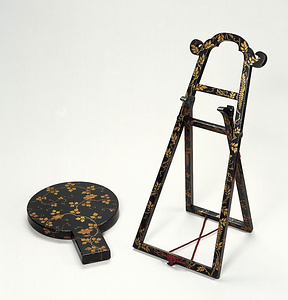 鏡台（鏡箱付）