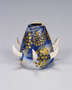 エオシン釉果実文角付壺