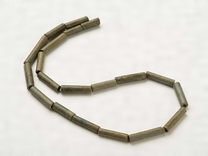 新沢千塚48号墳　管玉