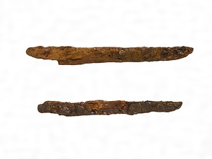 新沢千塚500号墳　鉄刀