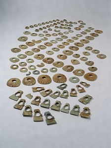 島の山古墳　鍬形石・車輪石・石釧