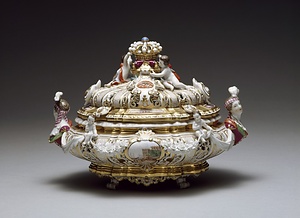 色絵金彩宝石箱