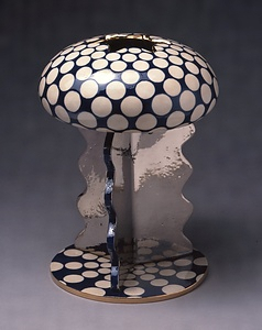 紺釉金銀彩花瓶