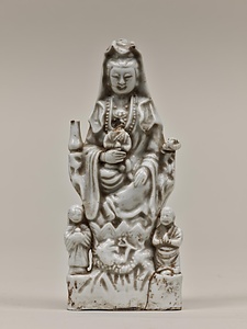 観音菩薩坐像