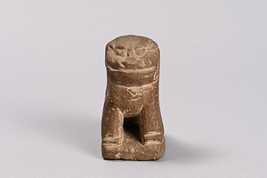 狛犬形文鎮 ｢正中二うし脊戸二良作｣刻銘