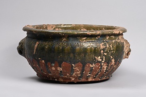 緑釉印花文双耳火鉢