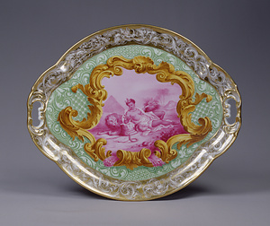 色絵金彩婦人獅子図木瓜形盆