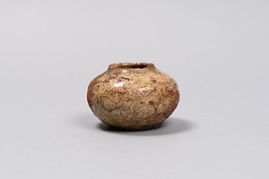 白釉壺