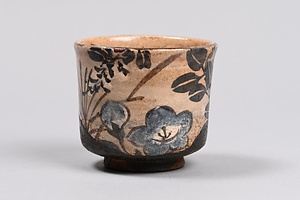 染付銹絵花卉文小向付