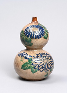 色絵菊花文瓢形徳利