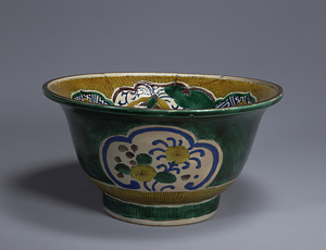 色絵玉取獅子文深鉢