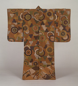厚板(小方) 紅地花菱亀甲槌車模様