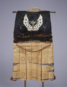 陣羽織 黒鳥毛揚羽蝶模様