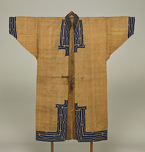 アットゥシ（樹皮衣）