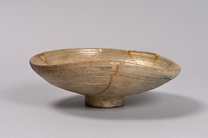 粉青印花連珠文鉢