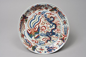 五彩龍鳳文皿