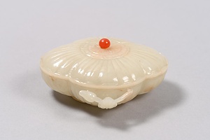 白玉合子
