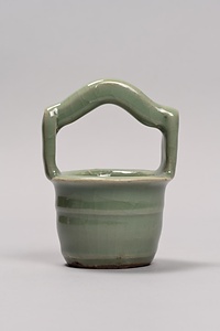 青磁手桶形茶入