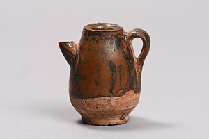 褐釉水注