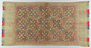 壁掛 赤地花文様切付金銀刺繡カシミヤ