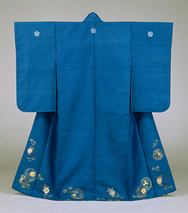 振袖 縹縬地双葉葵薬玉模様