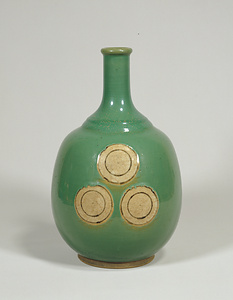 緑釉三ツ丸文徳利