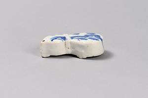 染付瓢箪形水滴