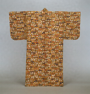 唐織 紅地蔦唐草模様